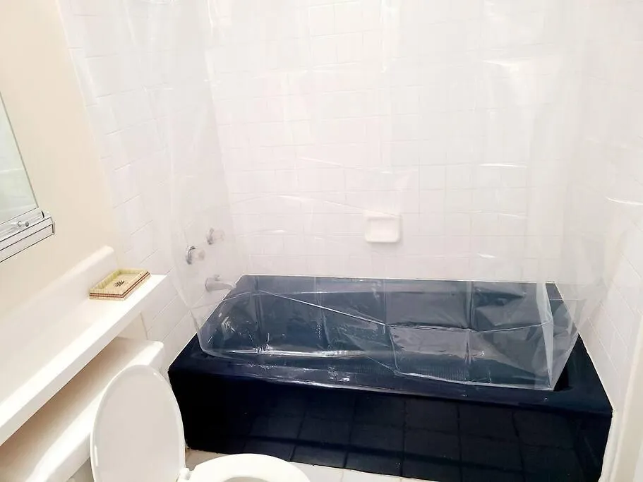 Spacious 3 Level Condo/Townhouse, Free Parking. New York Appartement
