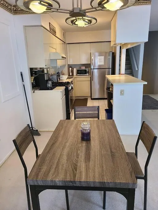 ניו יורק Spacious 3 Level Condo/Townhouse, Free Parking. 0*, ניו יורק ארצות הברית