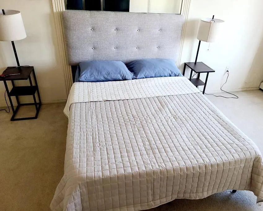 דירה ניו יורק Spacious 3 Level Condo/Townhouse, Free Parking.